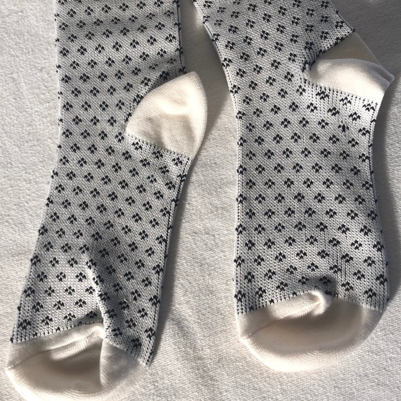 Old Navy NWT Llama boot socks black/cream - Picture 5 of 8